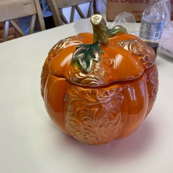 Vintage Pumpkin Cookie Jar - Picture 2 of 3